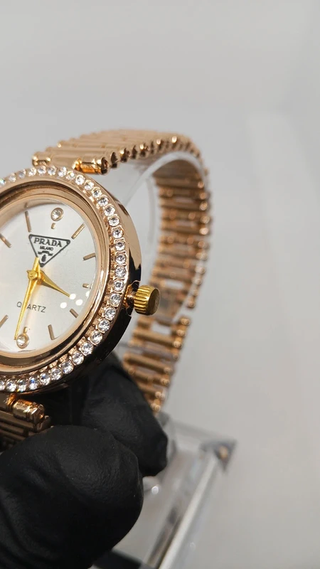 Reloj elegante de mujer + set de joyas