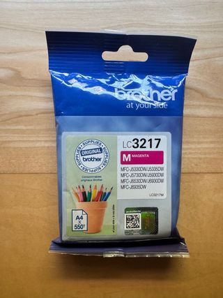 Cartucho original Brother LC3217M Magenta