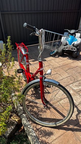 Bicicleta BH clásica roja como nueva