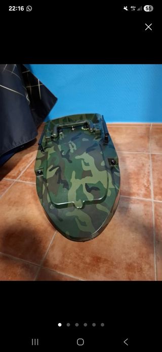 Barco cebador en perfectas condiciones con sonda