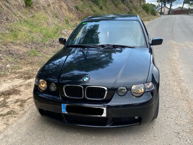 BMW 320td compac Pack M