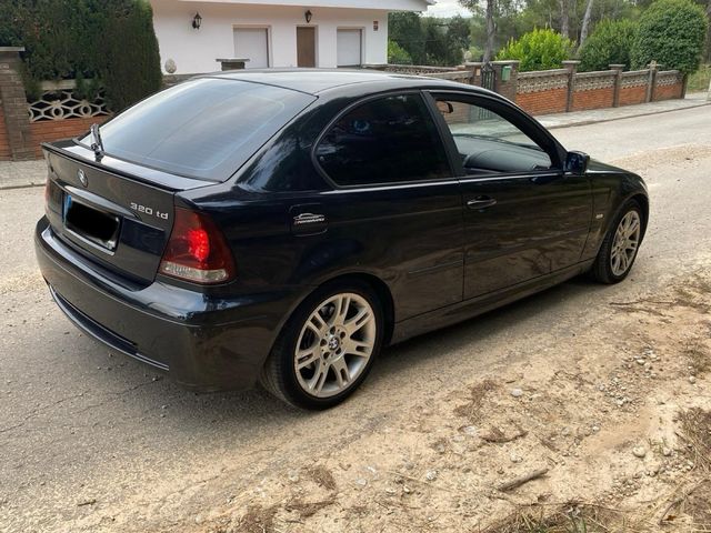 BMW 320td compac Pack M