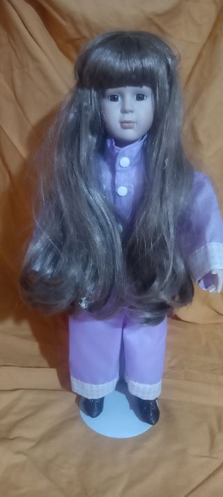 Muñeca porcelana - Vestido lila