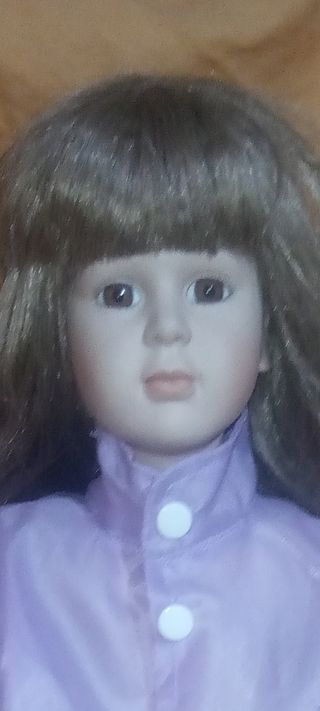 Muñeca porcelana - Vestido lila