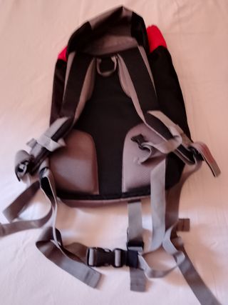 Mochila Forclaz 20 - Negra y Gris