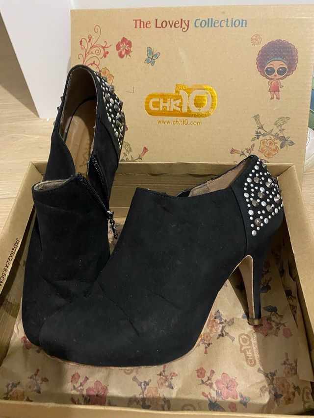 Botines negros CHK10 | Tacón