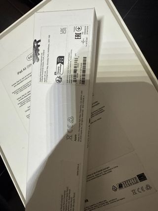 iPad Air 5 (64GB) + Penna + Tastiera