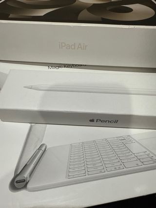 iPad Air 5 (64GB) + Penna + Tastiera