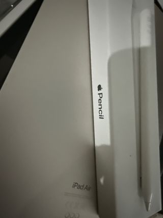 iPad Air 5 (64GB) + Penna + Tastiera