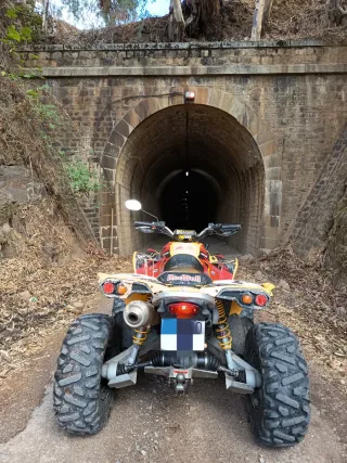 Can-Am Renegade 800 homologado para 2 personas.