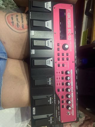 Boss RC-50 Loop Station + Adaptador