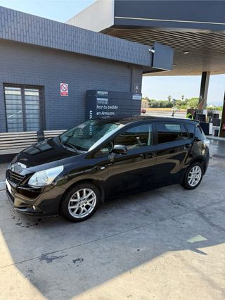 Toyota Verso 2009