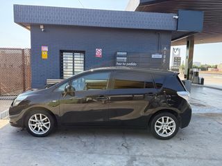 Toyota Verso 2009