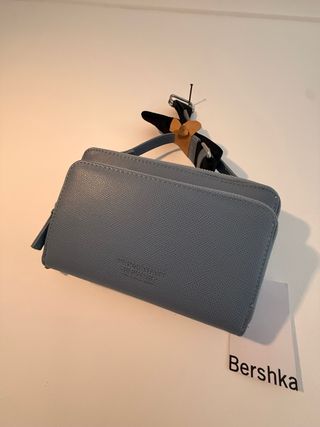 Bolso Bershka azul