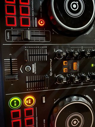 Pioneer DJ DDJ-200: Controller DJ