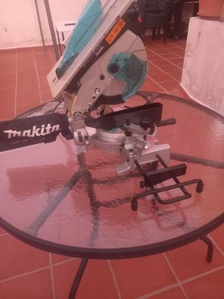Ingletadora Makita LH1040F