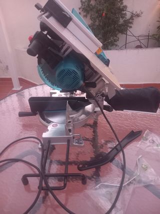Ingletadora Makita LH1040F