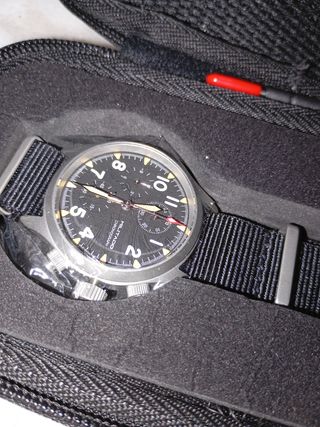 Reloj con estuche marca MILITADO 