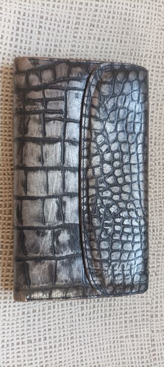 Billetera piel negra plata
