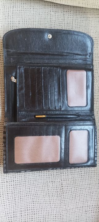 Billetera piel negra plata