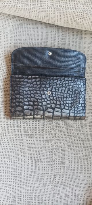 Billetera piel negra plata