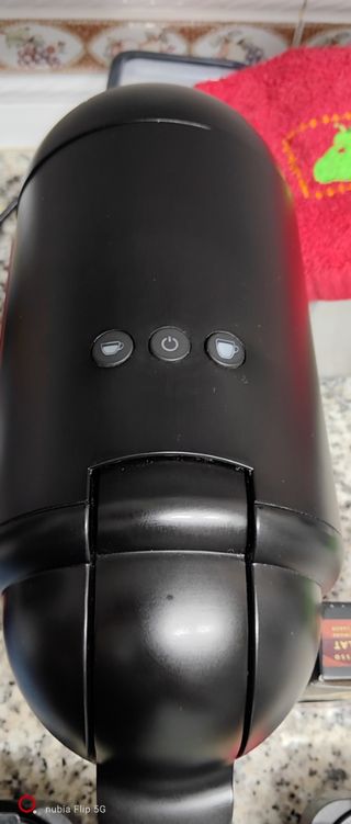 Cafetera cápsulas usada