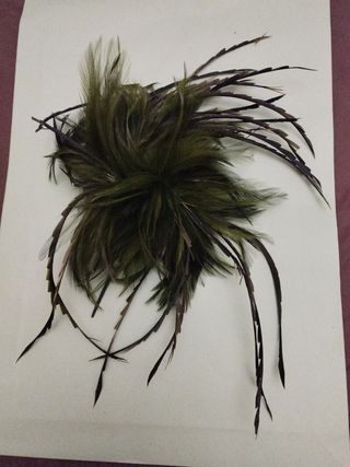 Adorno plumas verde ceremonia