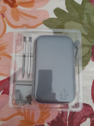 NUEVO.Funda 3DS,DSi,DS Lite+accesorios+auriculares