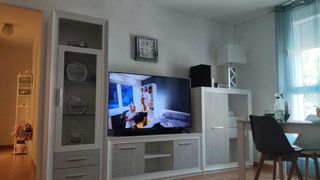 Mueble TV salón moderno lleva luces estánteria