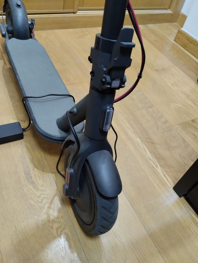 Patinete eléctrico AOMI Scooter 4