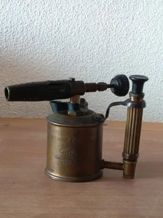 Soplete Serrot, una herramienta industrial retro