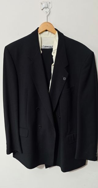 Chaqueta y trajes varios colores