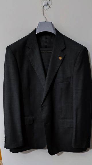 Chaqueta y trajes varios colores