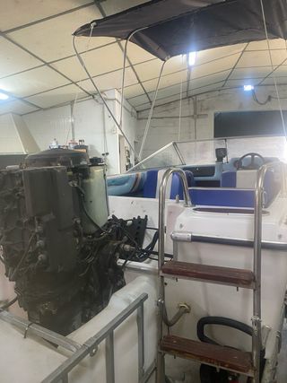 Barco Ducaito - Motor Mercury