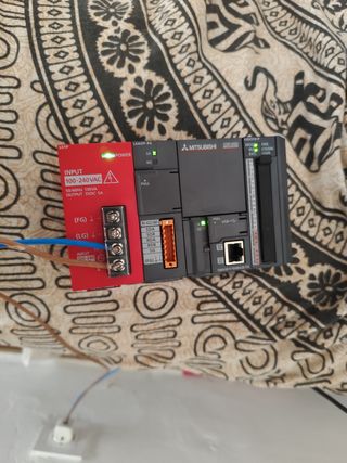 PLC Mitsubishi L02CPU-P L61P