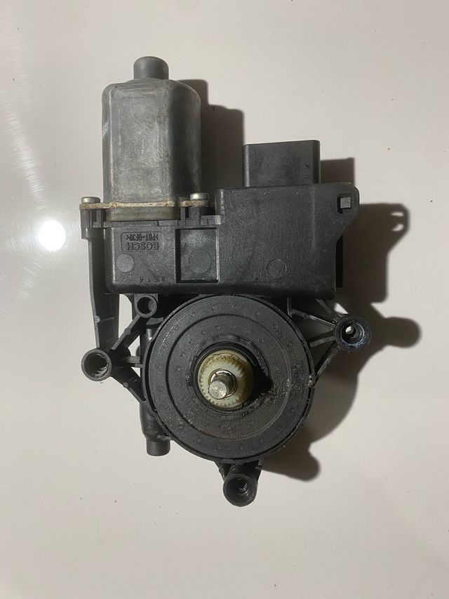 Motor elevalunas Peugeot 208