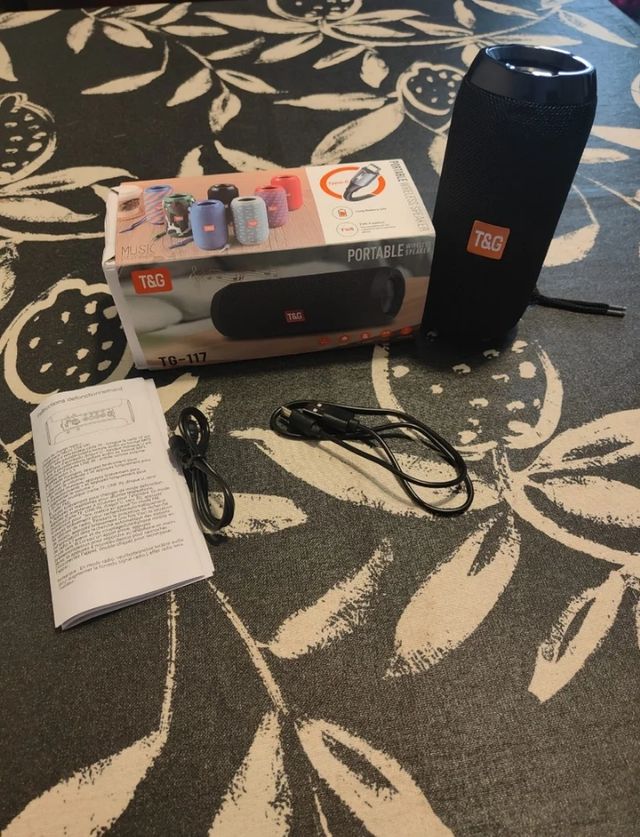 Altavoz Bluetooth T&G portátil negro