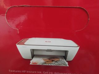 Impresora HP DeskJet 2633 - Blanca y Coral