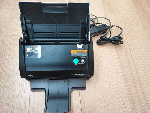 Escáner Fujitsu ScanSnap S500