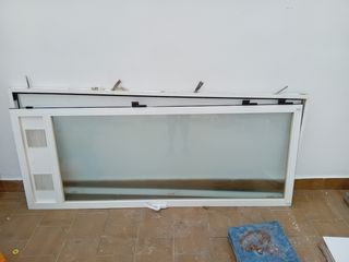 Puerta ventana blanca(habré a izquierdas)
