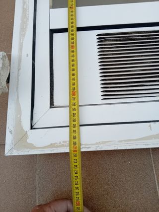 Puerta ventana blanca(habré a izquierdas)

