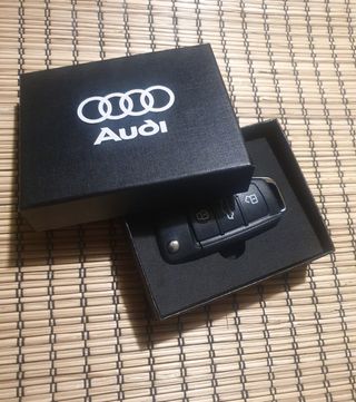 Pendrive Usb 32GB llave coche Audi.