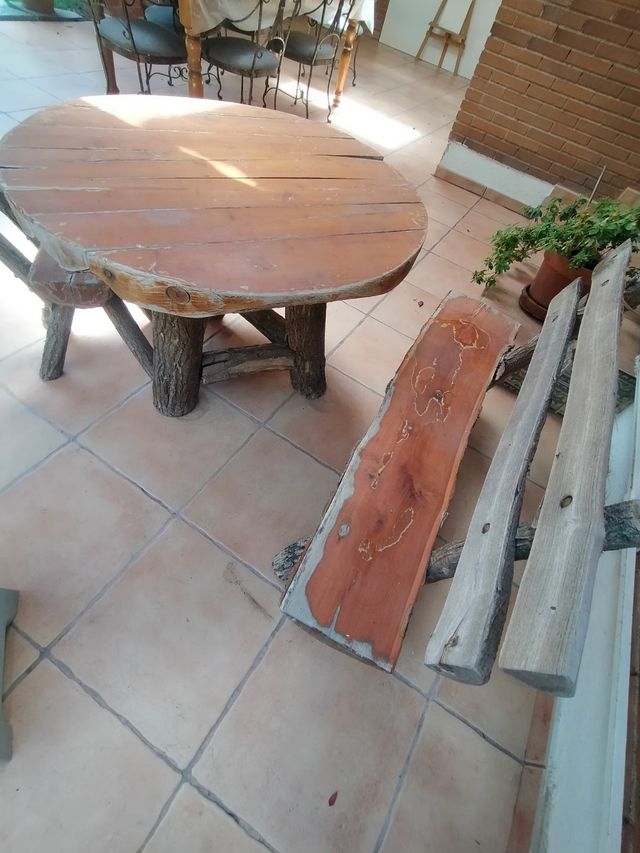 Mesa redonda madera rústica