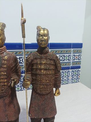 2 Statue di Guerrieri in Terracotta 42 cm