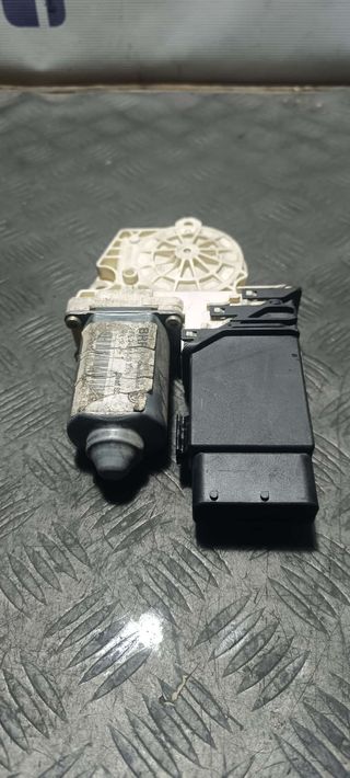 Motor elevalunas SEAT León (2000-2004)