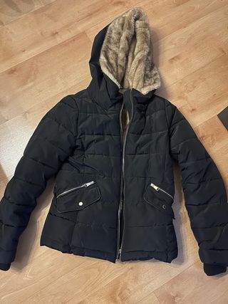 Abrigo Zara negro - plumas