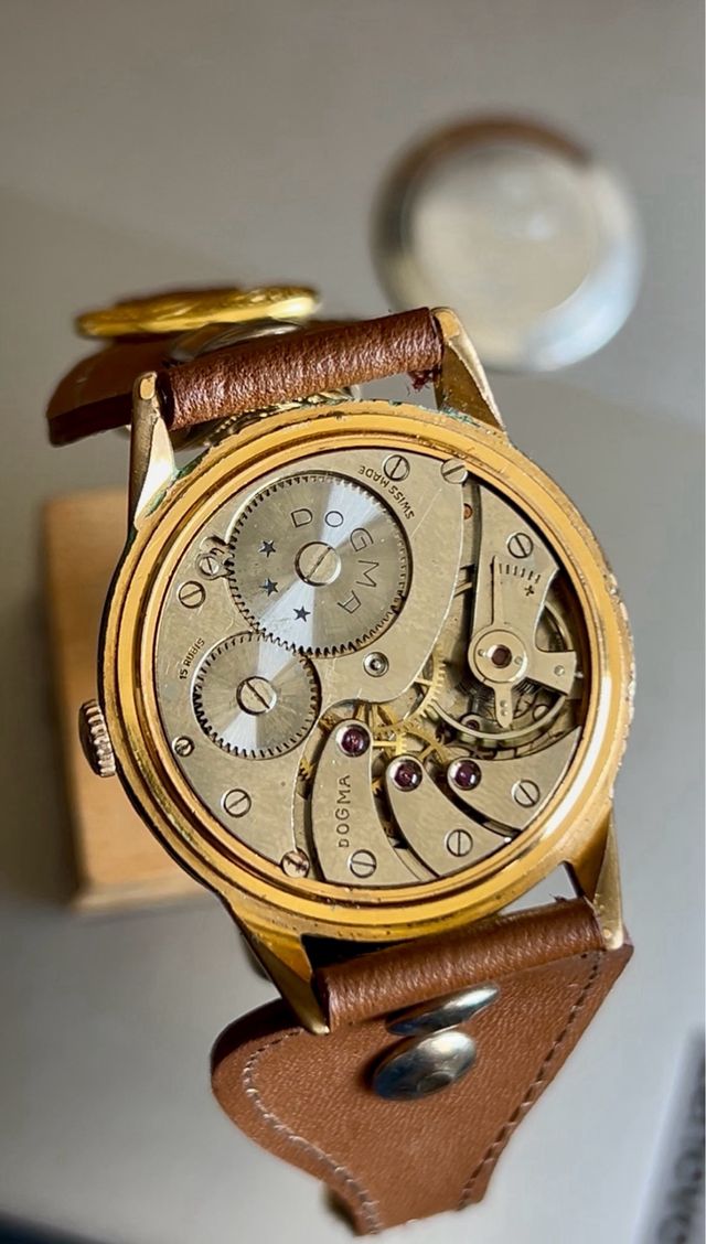 Reloj DOGMA SPARTA antiguo