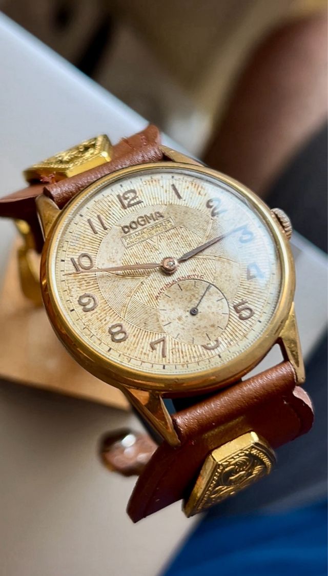 Reloj DOGMA SPARTA antiguo