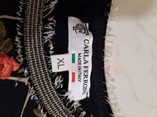 Blusa Carla Ferroni fiori rossi