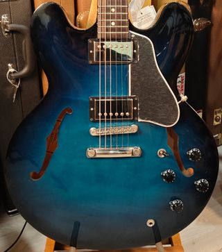 Gibson ES-335, Azul, Burst